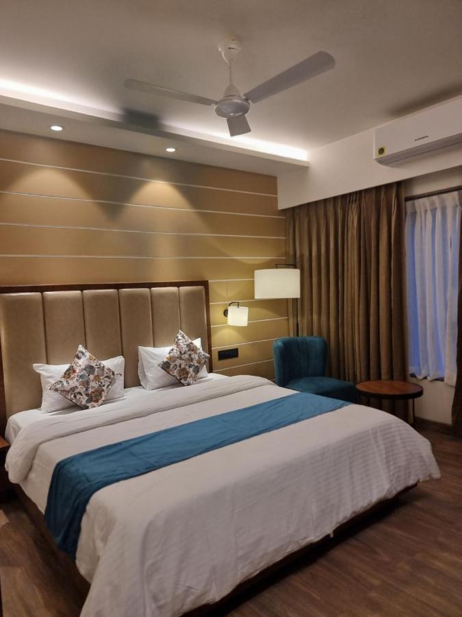 Hotel El Magnifico Σουράτ Εξωτερικό φωτογραφία