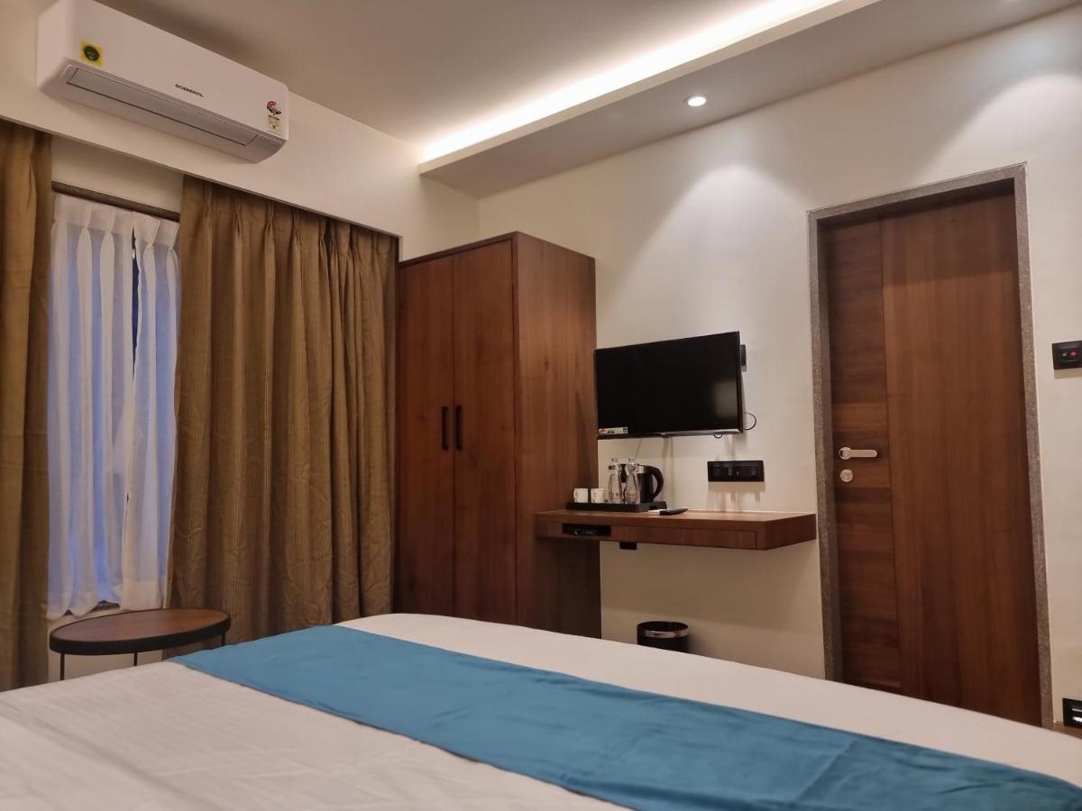 Hotel El Magnifico Σουράτ Εξωτερικό φωτογραφία