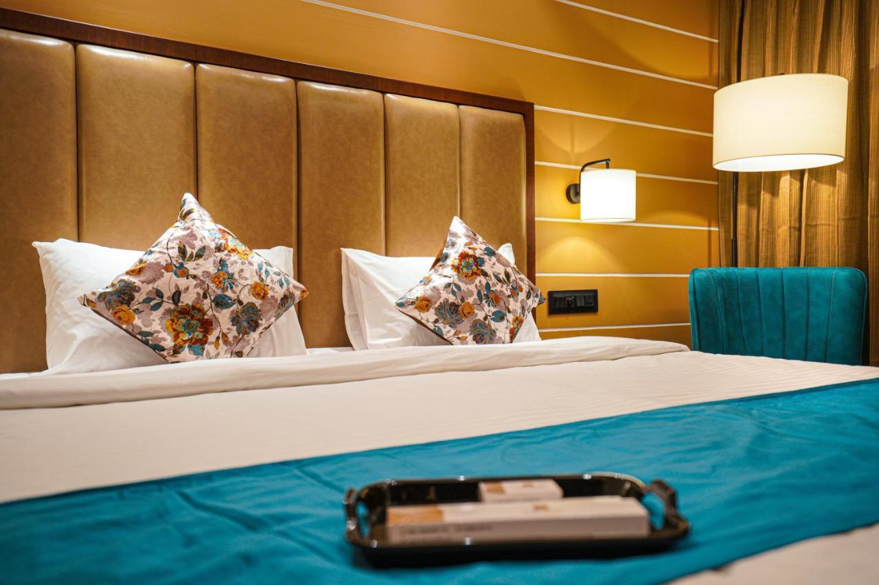 Hotel El Magnifico Σουράτ Εξωτερικό φωτογραφία