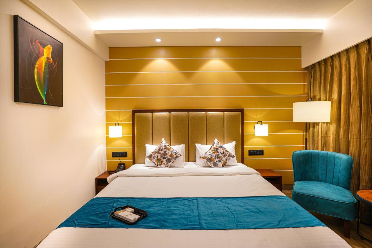 Hotel El Magnifico Σουράτ Εξωτερικό φωτογραφία