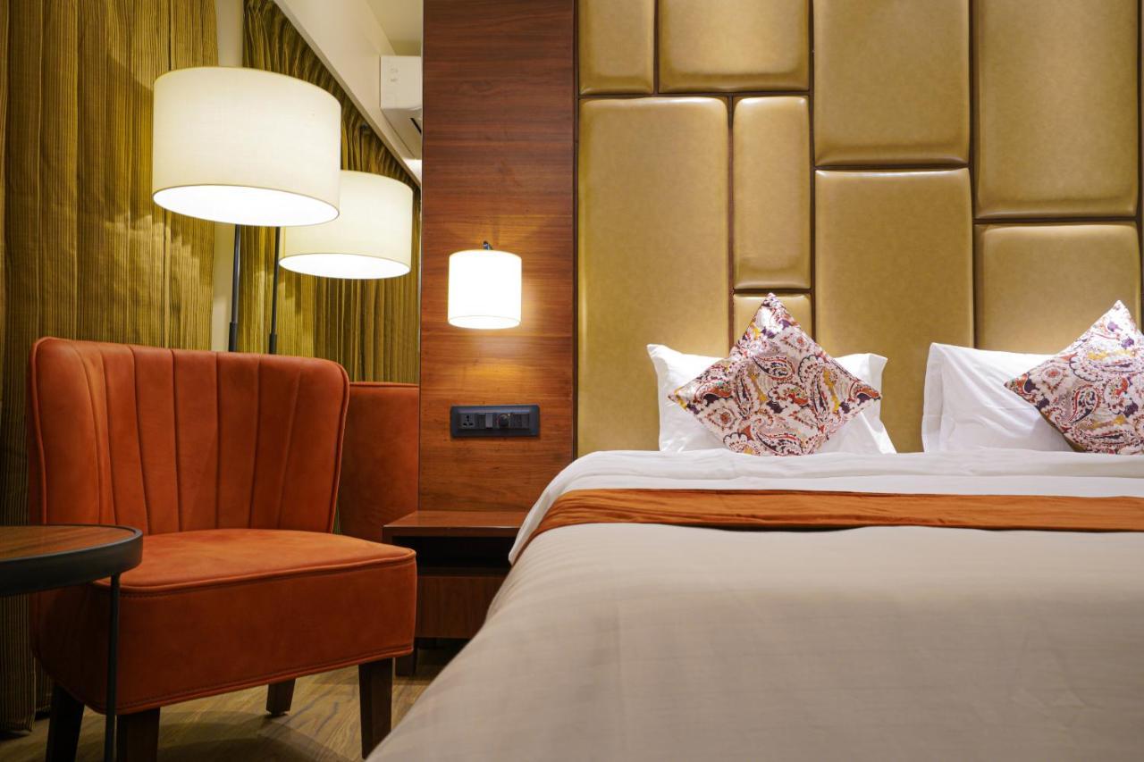 Hotel El Magnifico Σουράτ Εξωτερικό φωτογραφία